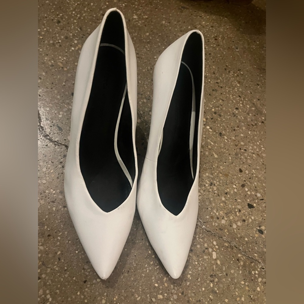 Elegant White Women's‎ Shoes